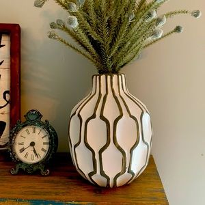 Grey and white ceramic vase